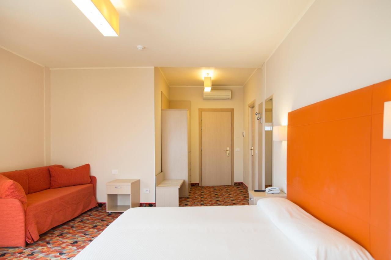 Hotel Royal Village Limone sul Garda Δωμάτιο φωτογραφία