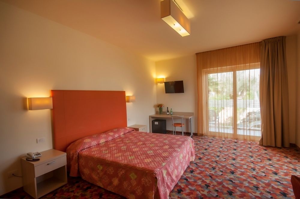 Hotel Royal Village Limone sul Garda Εξωτερικό φωτογραφία